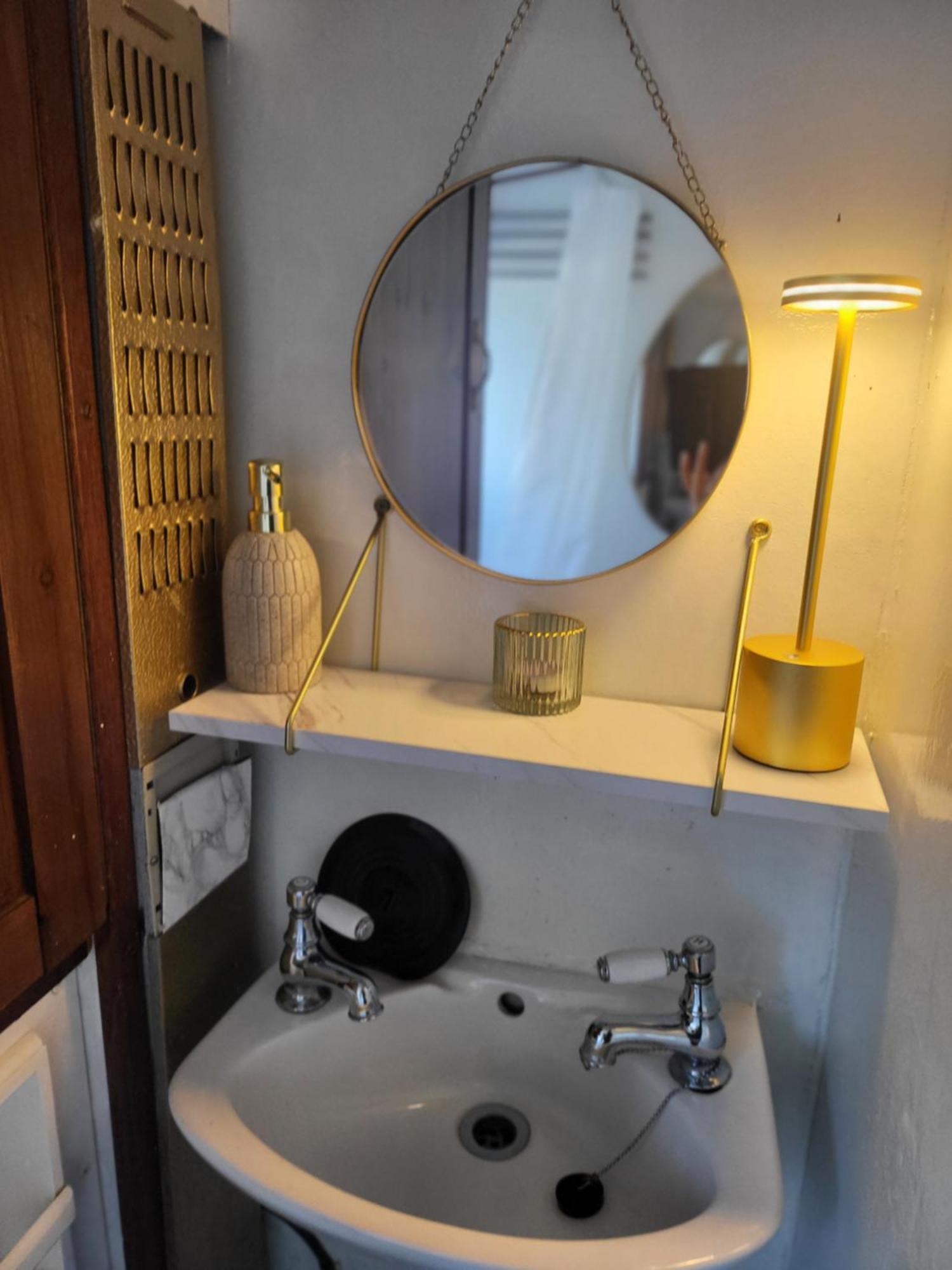 Hotel Comfy Canal Boat In Little Venice For Family & Friends Londres Exterior foto