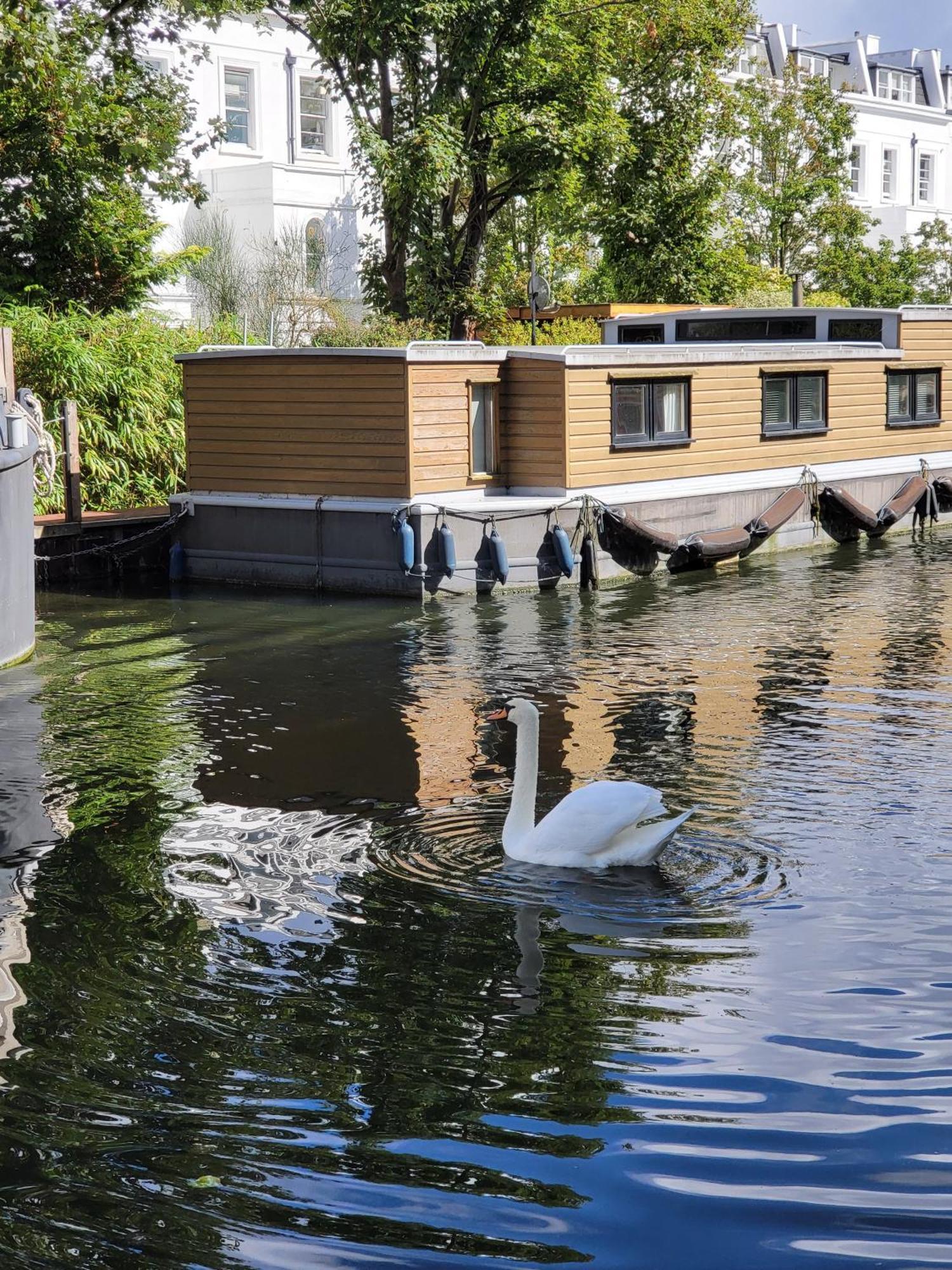 Hotel Comfy Canal Boat In Little Venice For Family & Friends Londres Exterior foto